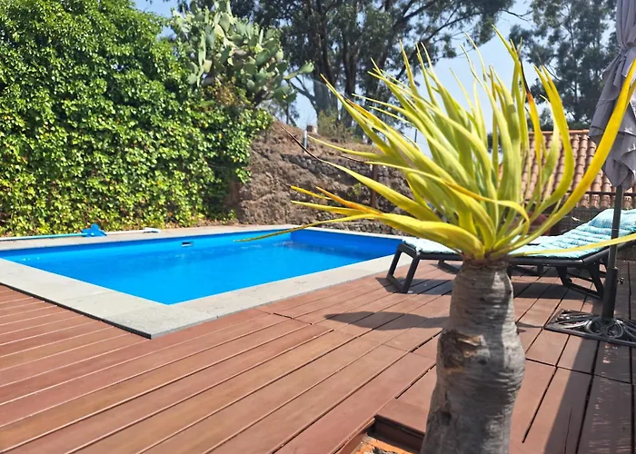 Con Piscina Privada El Roble Séjour à la campagne *